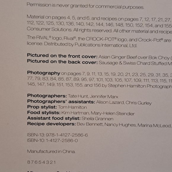 Bundle of Two Crockpot Recipe books. - Picture 12 of 12